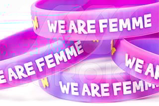 HOCHGEPRÄGTE SILIKONARMBÄNDER HOCHGEPRÄGTE SILIKONARMBÄNDER